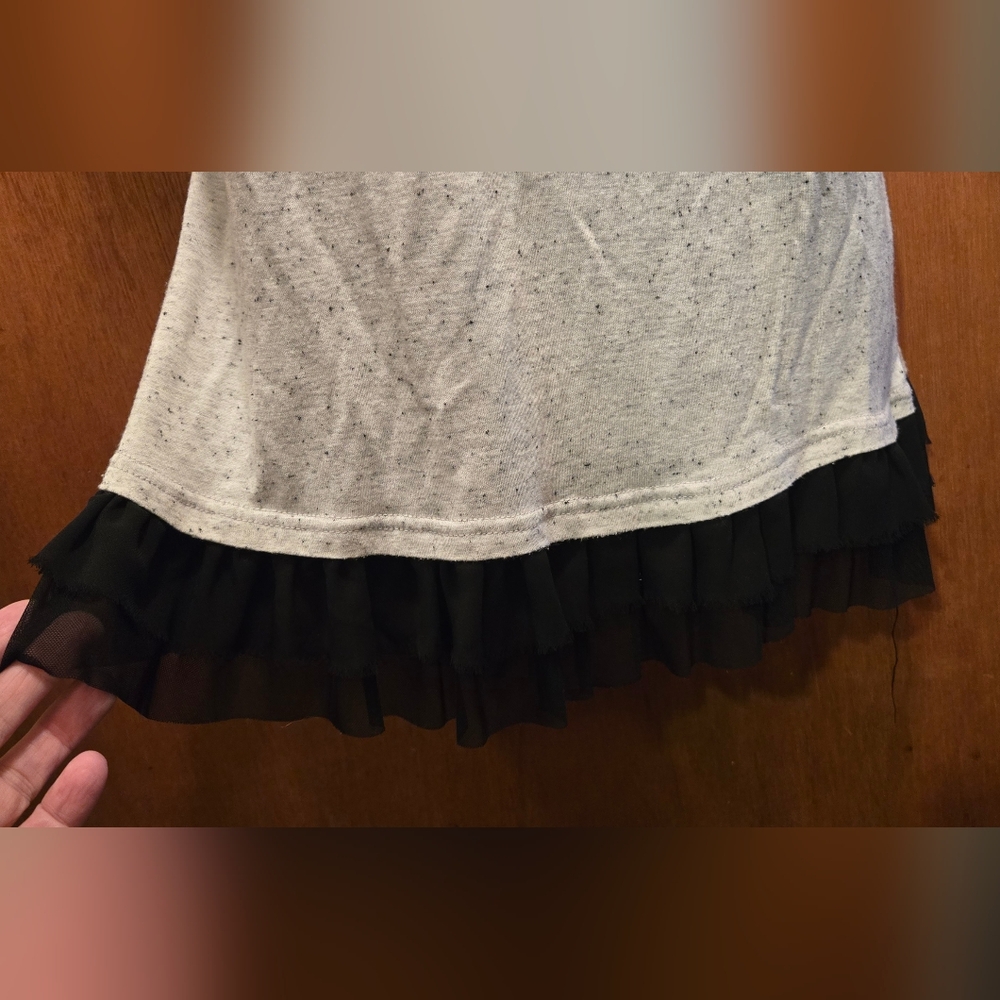 Anthropologie Chic Black & Gray heathered Ruffle Tank Top szM - Picture 4 of 6